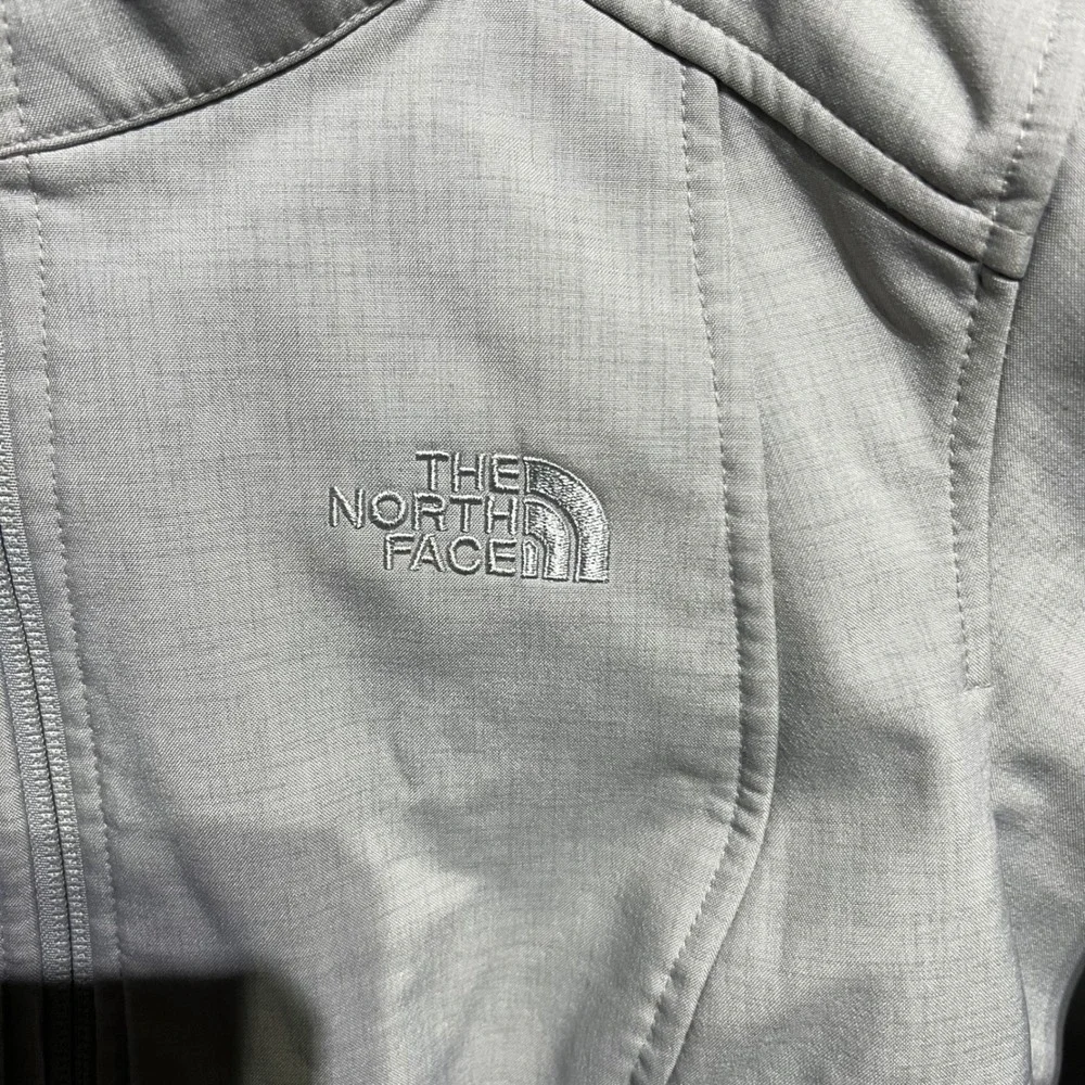 The North Face Apex Bionic Jacket Women Size S‎ Gray Softshell Fleece Lined Coat